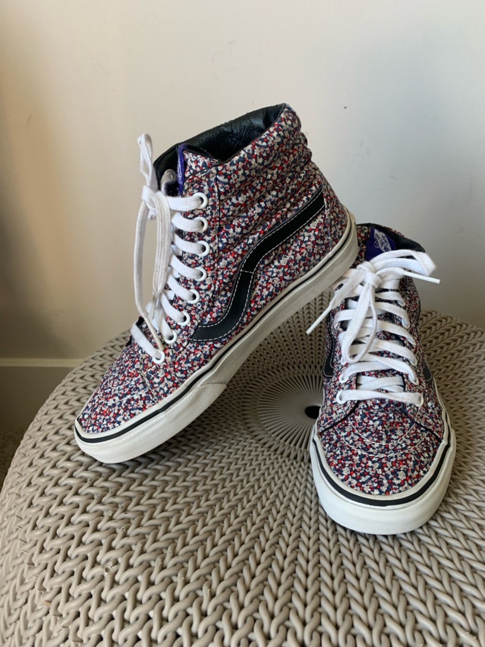 VANS- Unisex. High Top Sneakers in Black, Blue, White, Red